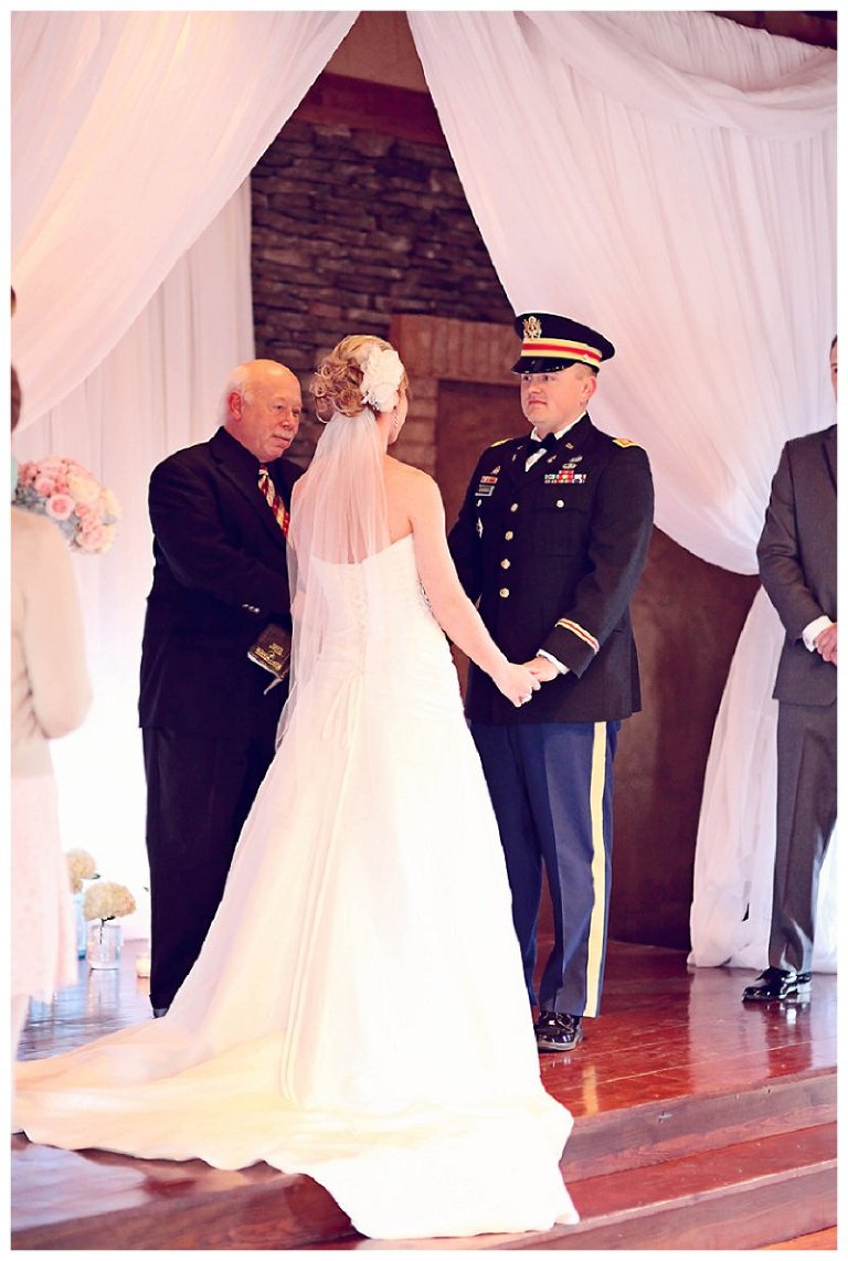 Huntsville, Alabama Wedding Photography (Diana and Landon are Married!)