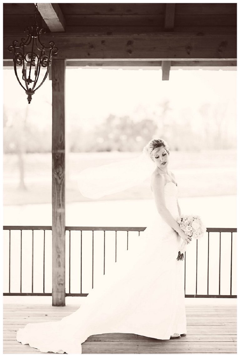 Huntsville, Alabama Wedding Photography (Diana and Landon are Married!)